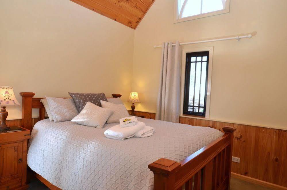 Mulberry Cottage Unique B&B Accommodation Richmond Eksteriør bilde